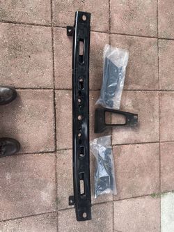 2003 4wd 2500 HD Rear Bumper Bracket