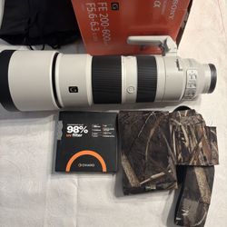 Sony FE 200-600mm Lens, Foot, Filter, Lenscoat Cover
