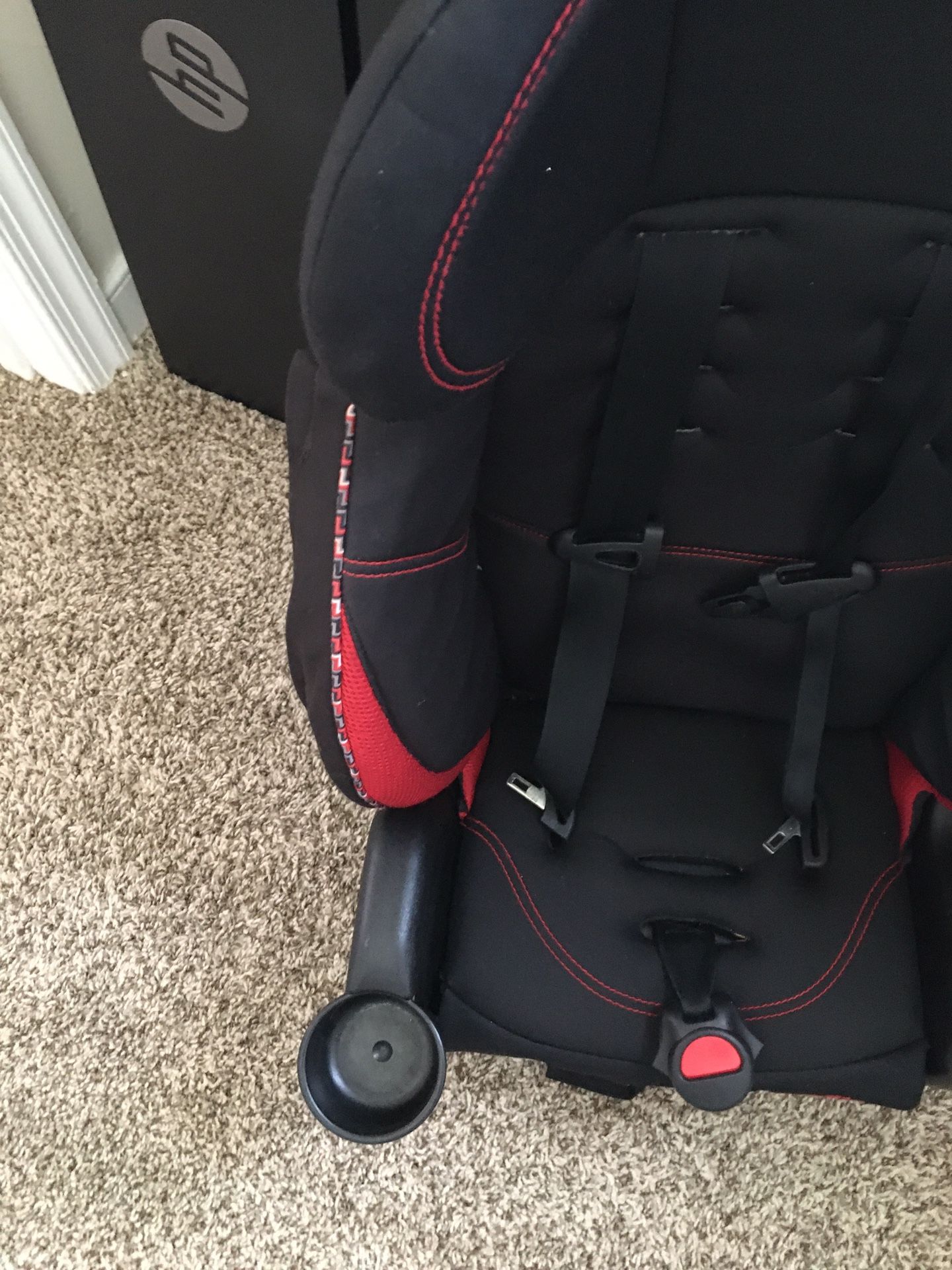 Car seat toddler under 50 lbs great condition