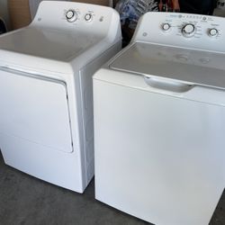 2022 General Electric Washer And Dryer, Used - Like New