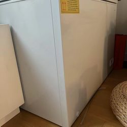 Chest Freezer 10cuft