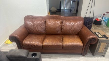 Free couch with pull out mattress