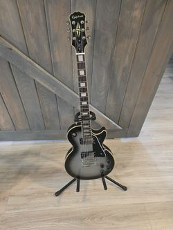 Epiphone Les Paul Custom Pro Guitar/Hard shell case/Stand/Amp