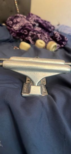 independent, 139 silver truck stage 11