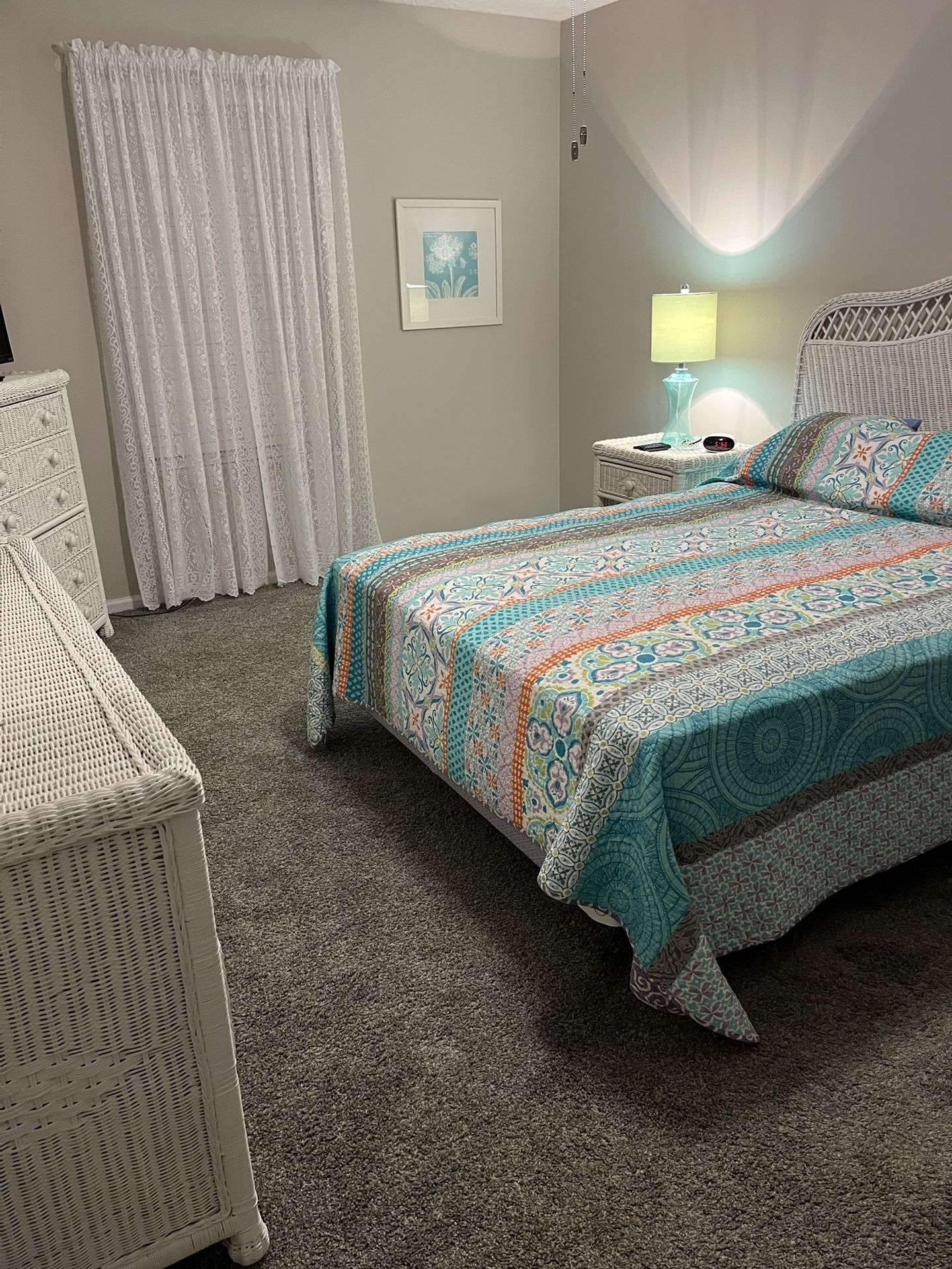 Original Mattress Factory Plush Queen Mattress, Box Spring & Frame.
