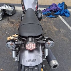 Yamaha Scramble 950cc