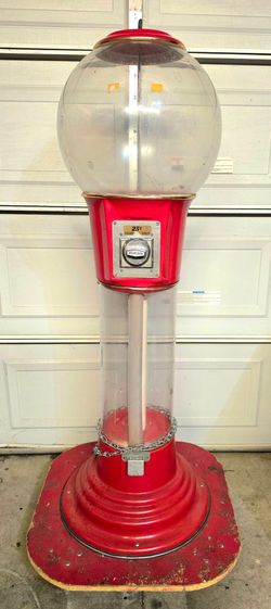 Beaver Bubble Gum Machine