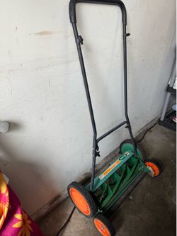 Scott’s classic 20” manual mower