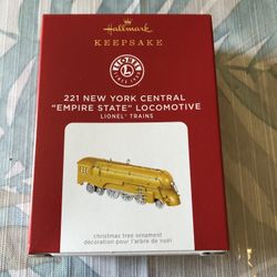Hallmark Lionel Train, 221 NY Central Empire Locomotive 2021 - NEW