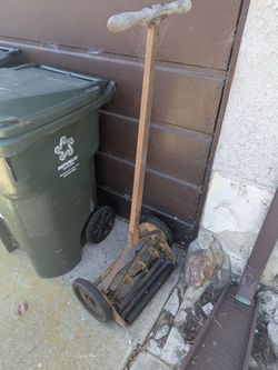 Push Lawn Mower