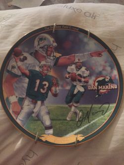 Dan Marino Miami dolphins collector plate