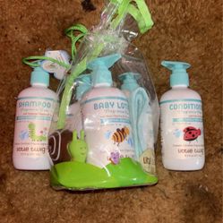 Little Twig Baby Bath Soap Gift Set + Baby Shampoo and Conditioner 