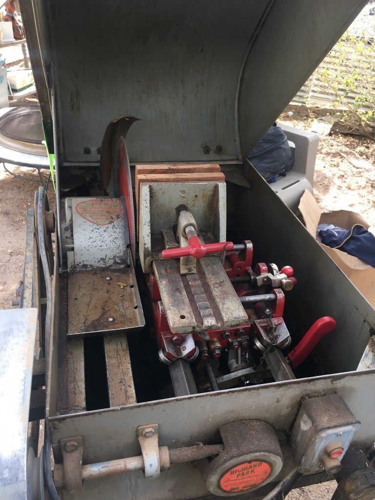 Lapidary Rock Slab Saw With Polishers
