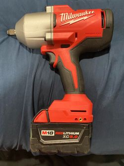 1/2 Milwaukee impact with battery