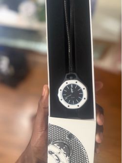 Ap Swatch ‘Black And White’