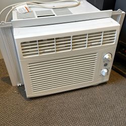 Practically New GE AC