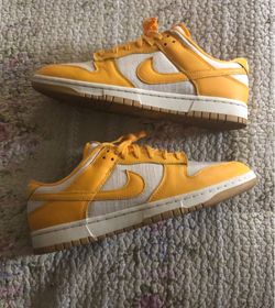 varsity Gold Soft Yellow' W/Out Box - Sz 11 Men