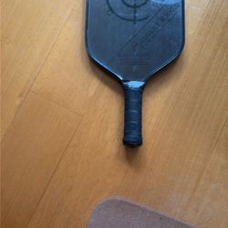 Engage Pickle Ball Paddel