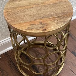 Metal/Wood Accent Table in Natural and Gold