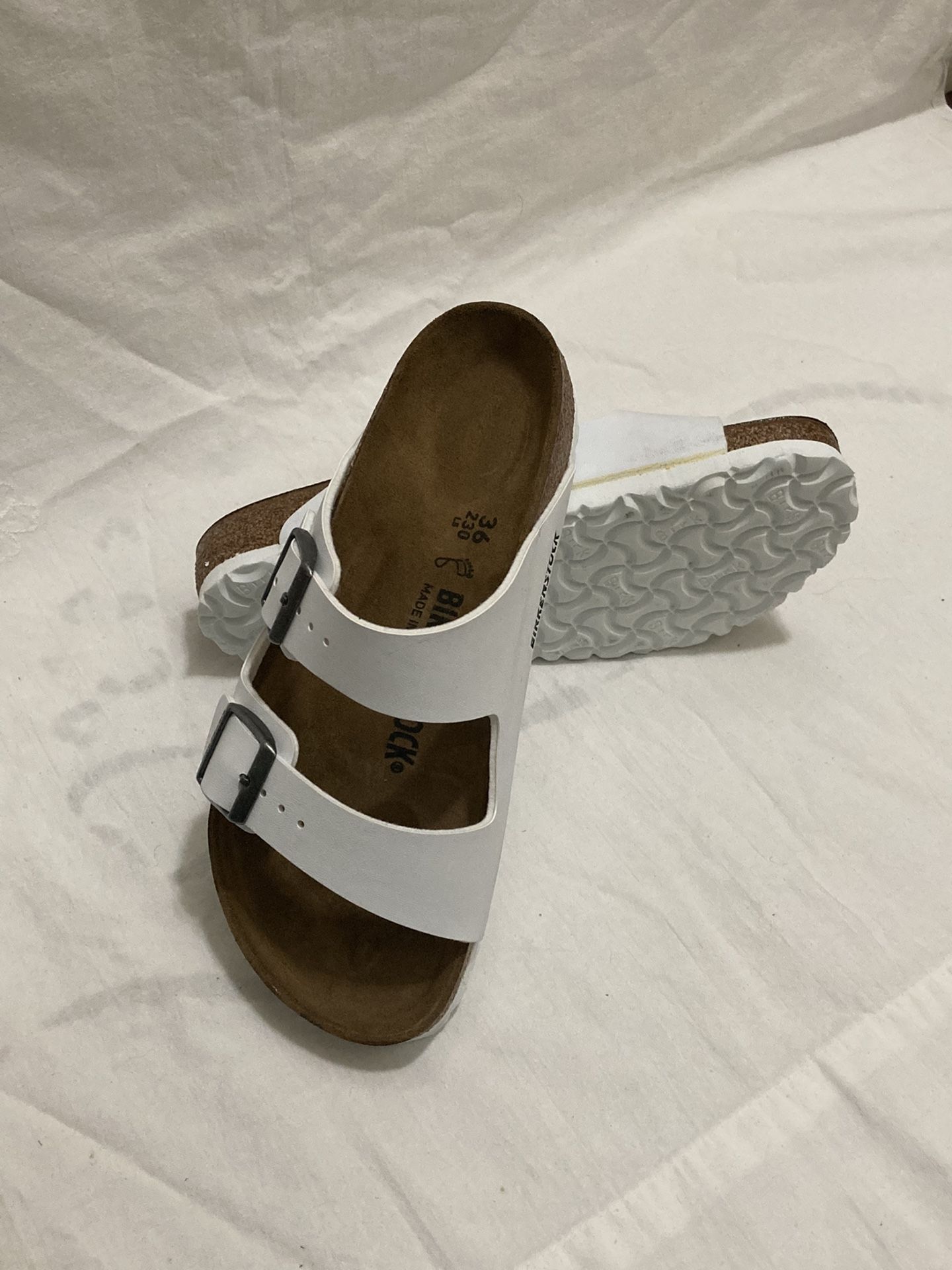 BIRKENSTOCK SANDALS