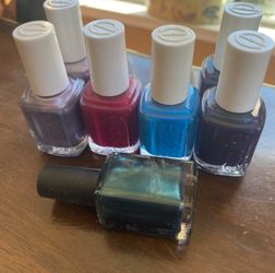 Essie Nail Polish 💅🏻  $120 Value 