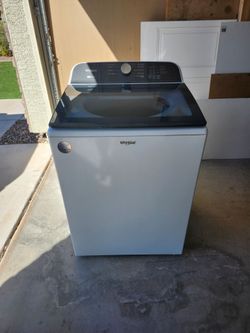 Whirlpool Top Load Washer Like New!