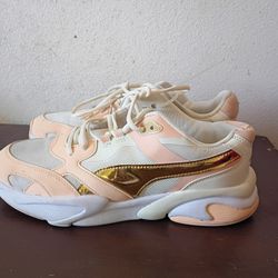 Women Puma Size 10