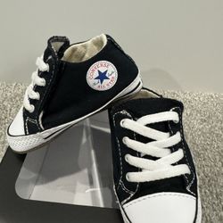 Converse Infant Crib Shoes (size 3)