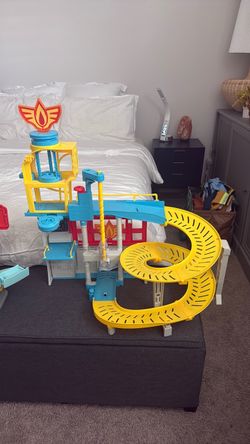 PAW Patrol Fire Station Toy Playset