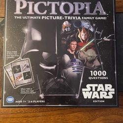 Pictopia: Star Wars Edition – Trivia Board Game