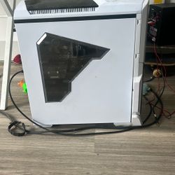 PC - NZXT Phantom 410