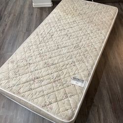 Twin Bed Mattress, Box Spring And Adjustable  Frame 