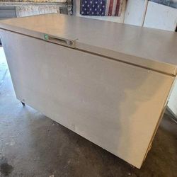 Frigidaire Deep Freezer 