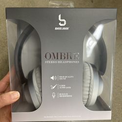NWT Stereo Headphones 