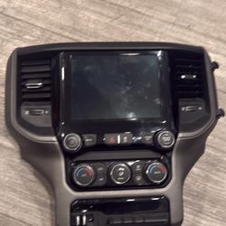 21-24 DODGE RAM 3500 INSTRUM PANEL BEZEL CENTER DISPLAY RADIO TEMP 7HM661AHAA