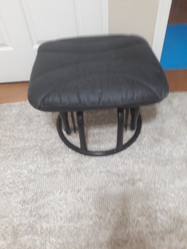 Office Chair & Ottoman