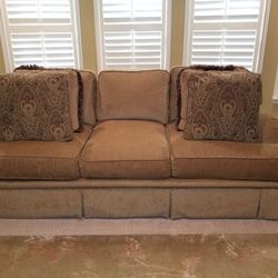 Taylor King Sofa and Chairs with Ottoman 