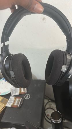 Razor headset