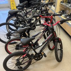 Bunch Of Bikes For Sale Here At Cash America Pawn In Greensboro Off Summit Ave