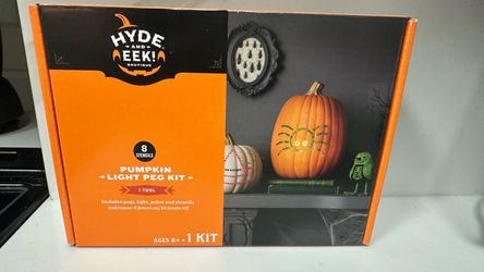 Light Up Peg Halloween Decorative Kit