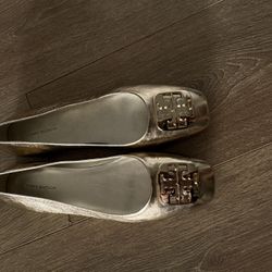Tory Burch Gold Metallic Leather  Flats Size 9