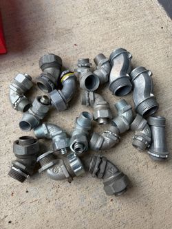 Lot of 25+ Electrical Conduit Fittings 90° Elbows Connectors Adapters