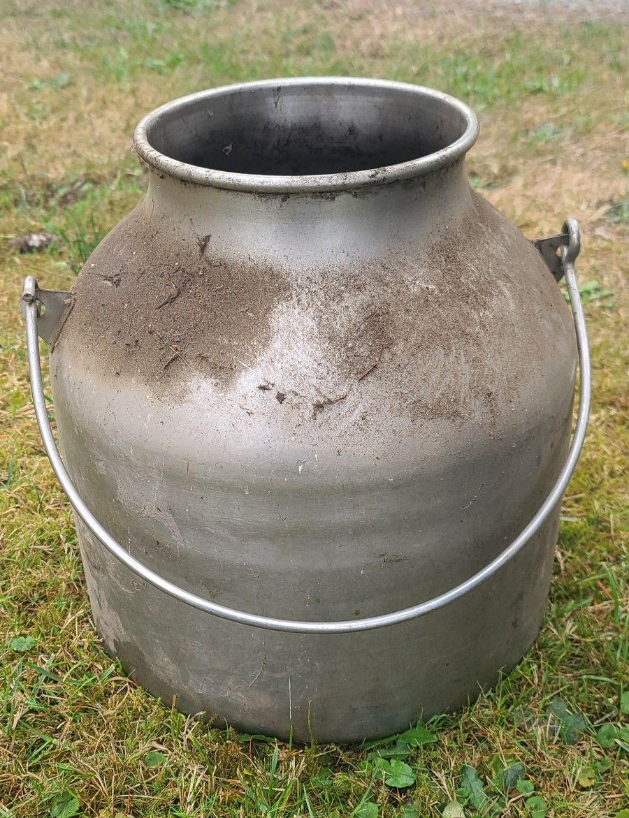Large Vintage Aluminum Milk Separater Bucket With Handle