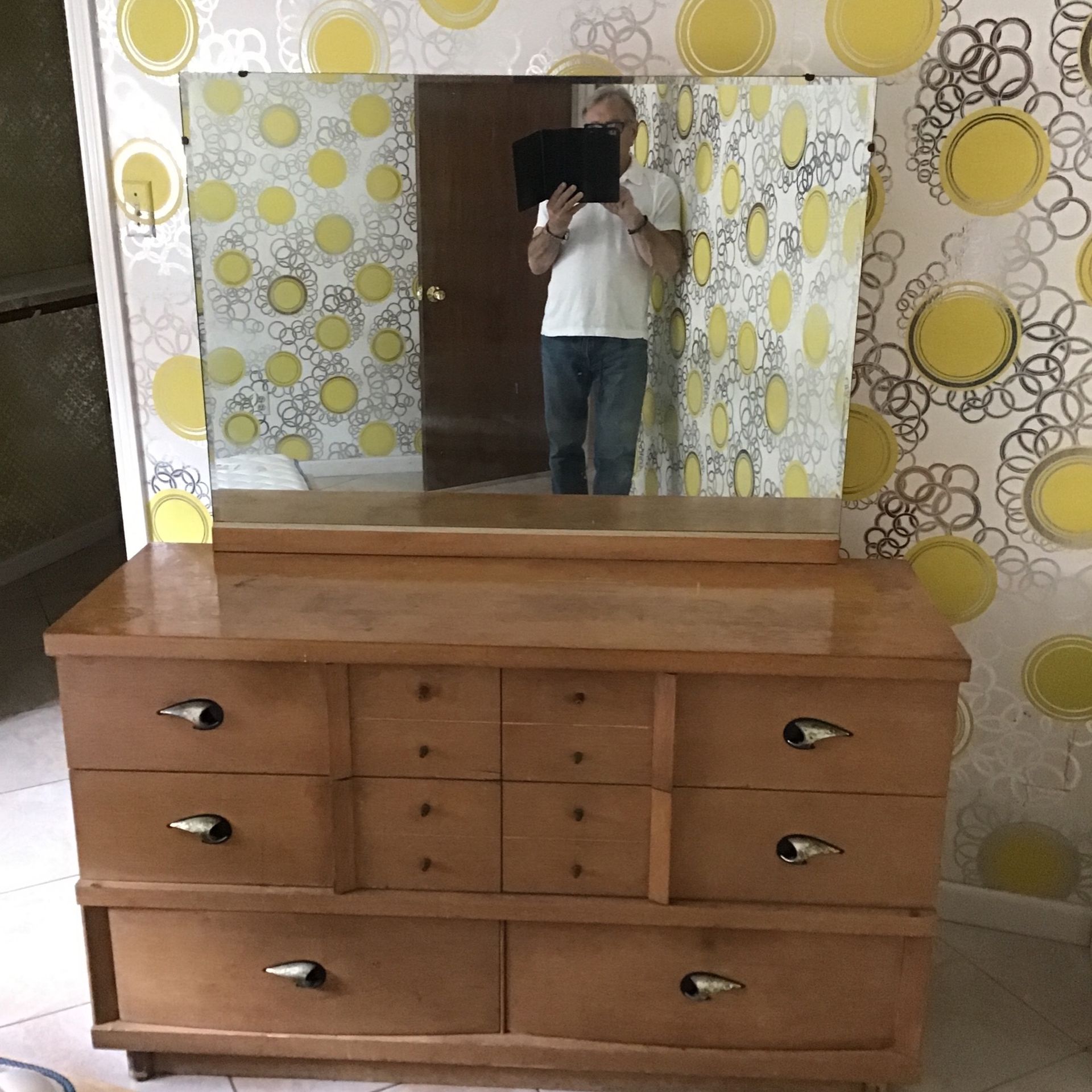 Vintage(70’s) Dresser With Mirror