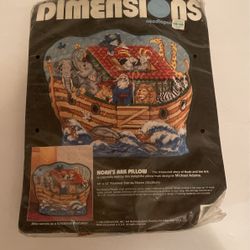Dimensions Needlepoint Kit Noah’s Ark