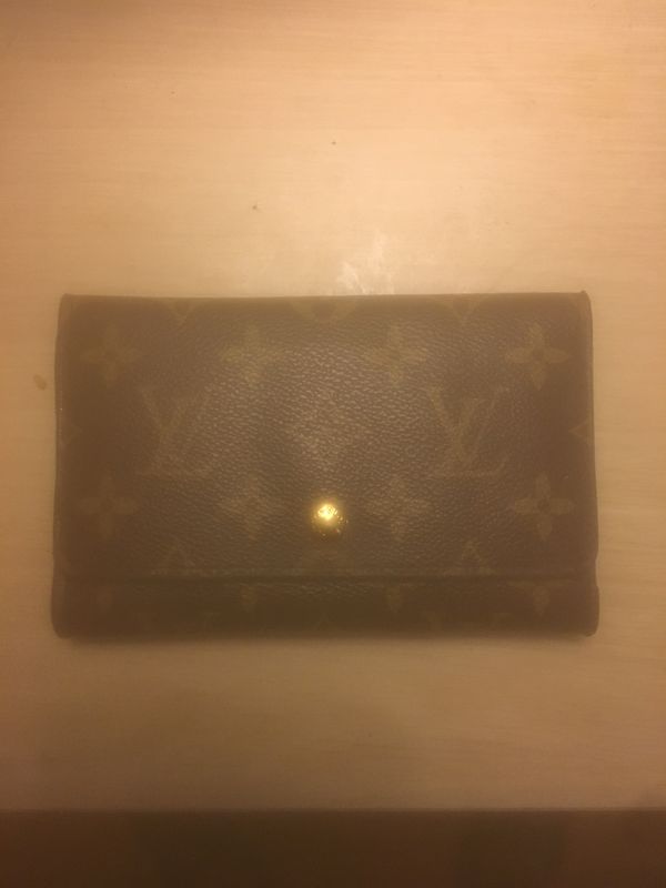 LOUIS VUITTON WALLET for Sale in Mesa, AZ - OfferUp