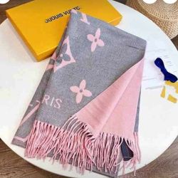 Women Designer shawls & wraps Cashmere's Material