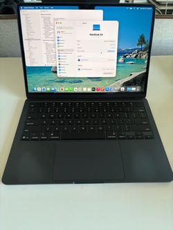 RARE Trades welcome Perfect condition 13” Apple MacBook Air m4 upgraded 32GB ram 1TB $2100 MSRP!