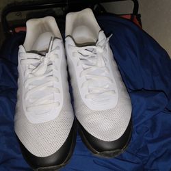 Nike Sneakers 