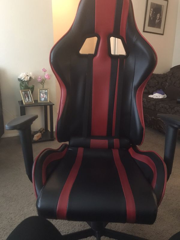 Gaming chair and green screen for Sale in Las Vegas, NV OfferUp